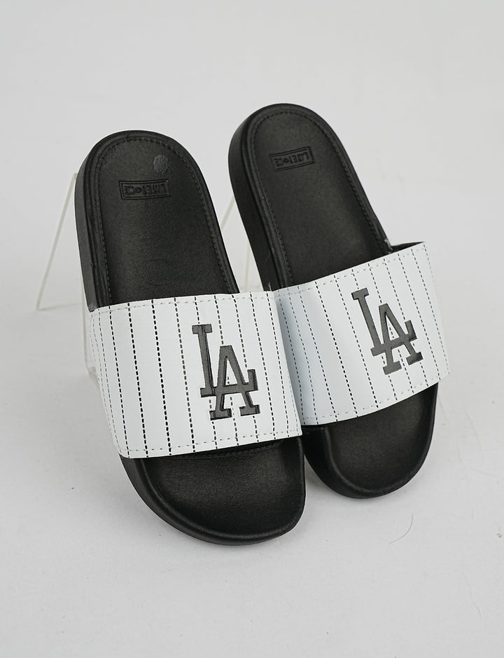 SLIPPER-YS-047C-WHITE - Foorzy